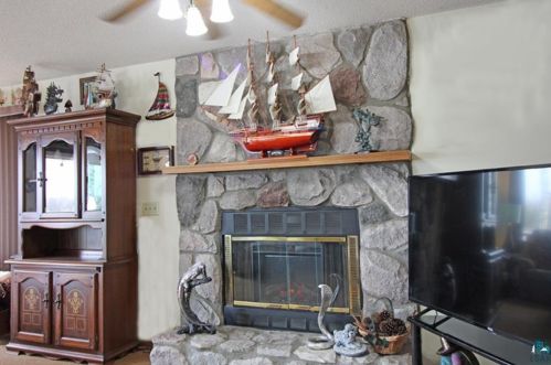 6839 Lawnwood Rd, Duluth MN 55803-9255 exterior