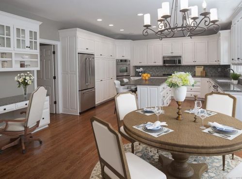 351 Branchville Rd, Ridgefield CT 06877-5012 exterior