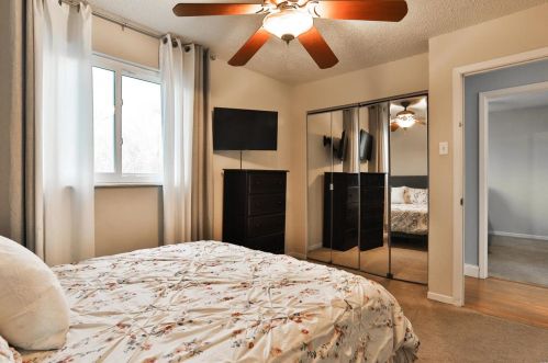 5321 Staely Ave, Saint Louis MO 63123-3652 exterior