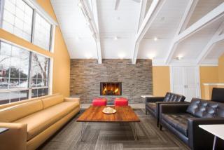 4101 Chesapeake Dr, Aurora IL  60504-5101 exterior