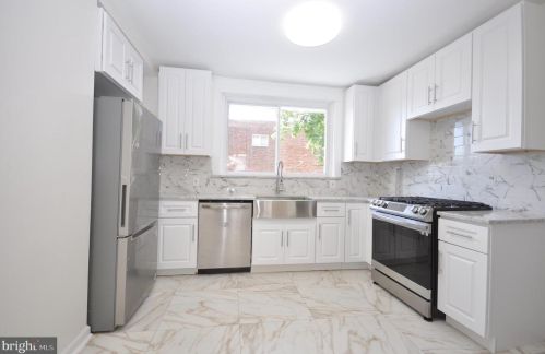 172 Grange Ave, Philadelphia PA 19120-1852 exterior