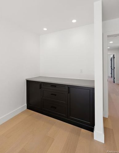 1852 Holland St, Bham MI 48009-6856 exterior