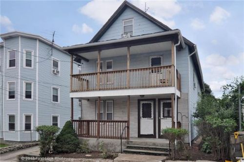 38 2nd Ave, Woonsocket RI  02895-5153 exterior