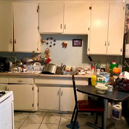 372 H St, Oxnard CA 93030-4824 exterior