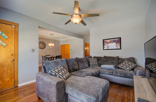 3012 Luna Ave, Chicago IL  60641-4846 exterior