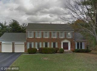 8445 Holly Leaf Dr, Mc Lean VA  22102-2226 exterior