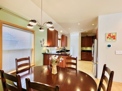 6244 Keeler Ave, Chicago IL 60803-1906 exterior