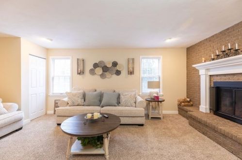 138 Sunset Dr, Pittsburgh PA 15228-2550 exterior