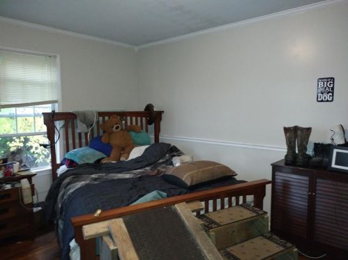 34 Mailloux St, Woonsocket RI 02895-3409 exterior