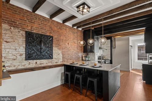 460 Queen St, Lancaster PA  17603-5618 exterior