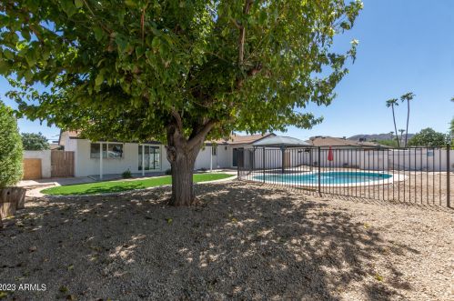 10838 38 St, Phoenix AZ 85018-5830 exterior