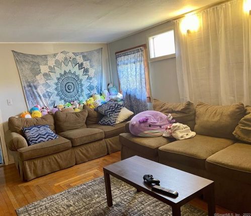 519 Hartford Pike, Killingly CT 06241-1504 exterior