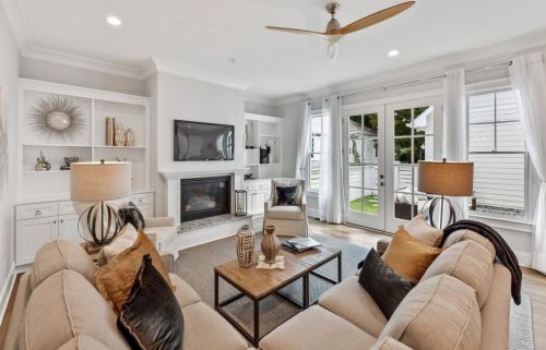 2517 Ellijay Dr, Atlanta GA  30319-3472 exterior