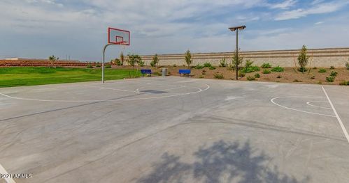 3637 58 Dr, Phoenix AZ 85043-2410 exterior