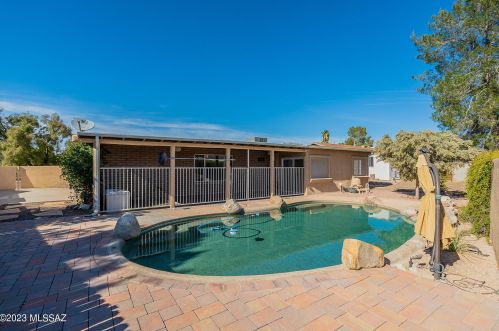 4801 Red Wolf Dr, Tucson AZ  85742-8825 exterior