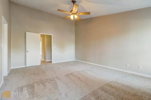 808 Stonemill Mnr, Lithonia GA 30058-8230 exterior