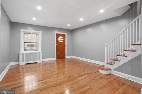 5825 Lawrence St, Philadelphia PA  19120-1859 exterior