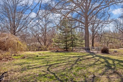 1346 Thatcher Ave, Saint Louis MO 63135-1719 exterior