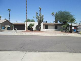 2526 Sahuaro Dr, Phoenix AZ  85028-2538 exterior