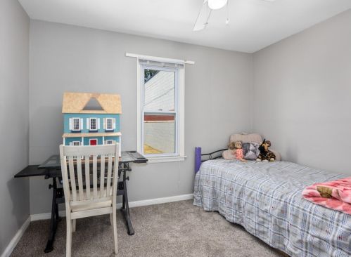 2939 Fairfield St, Meskegon MI  49441-4005 exterior