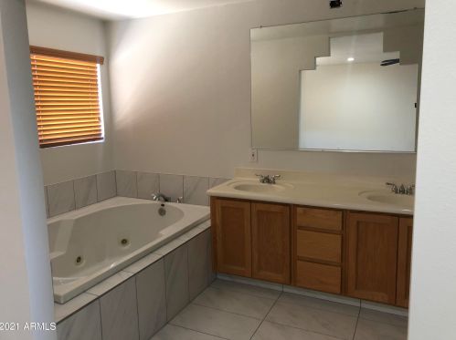 14408 36 Ave, Phoenix AZ 85053-4612 exterior