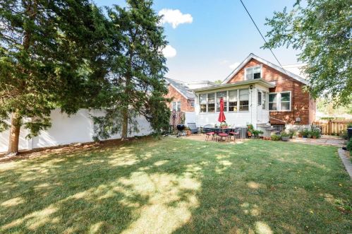 4571 Wabash Ave, Saint Louis MO 63109-1967 exterior