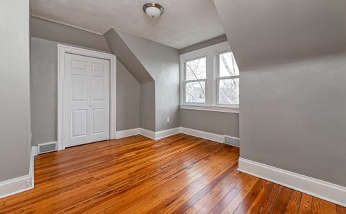 409 Hutchinson Ave, Pittsburgh PA 15218-1327 exterior