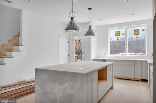 959 Marshall St, Philadelphia PA 19122 exterior