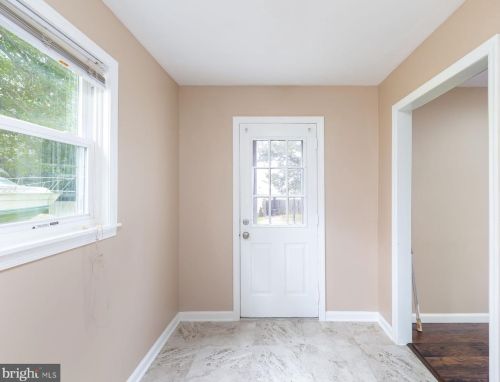 15 Delaware Ave, Trenton NJ 08628-2002 exterior