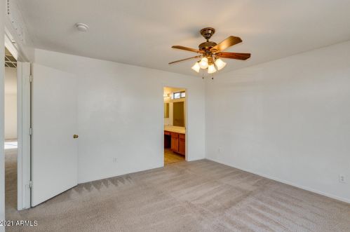 5906 32 Ave, Phoenix AZ 85017-4015 exterior