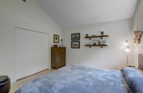 75 Hampshire Ln, Boynton Beach FL 33436-7403 exterior