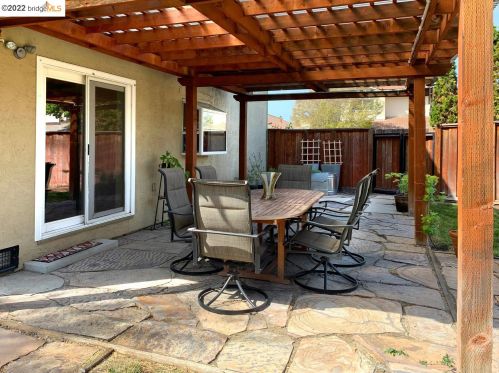 1807 Evalane Way, Concord CA 94519-2356 exterior