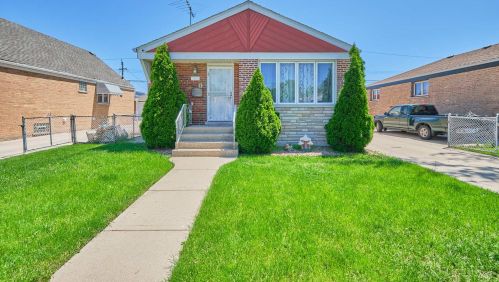 7961 Kildare Ave, Chicago IL 60652-2211 exterior