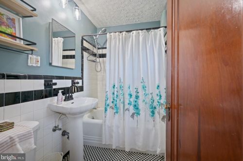 3670 Camden St, Washington DC 20020-1224 exterior