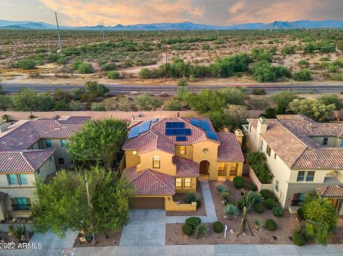 3524 Expedition Way, Phoenix, AZ 85050-5486