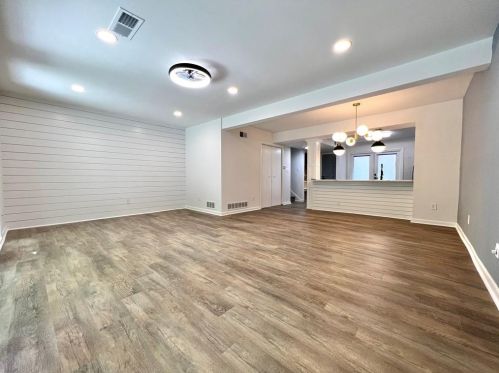 1249 Druid Knoll Dr, Atlanta GA  30319-4109 exterior