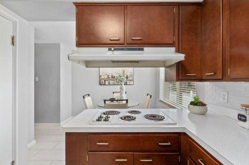 5227 Pernod Ave, Saint Louis MO 63139-1329 exterior