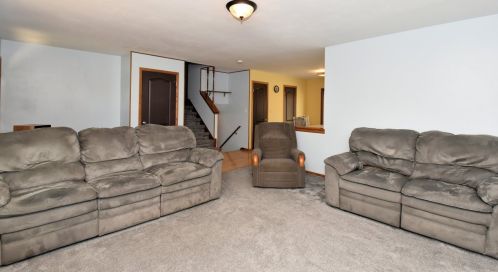 4631 68, Milwaukee WI 53220-3917 exterior