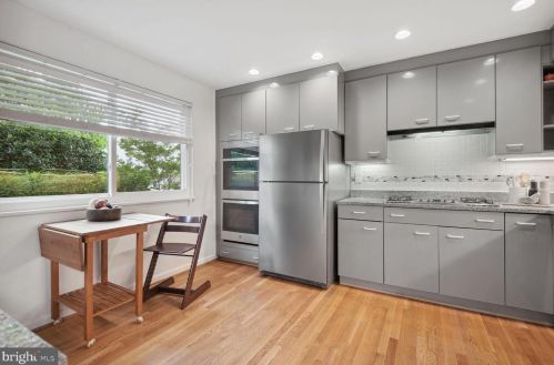 862 New Mark Esplanade, Rockville MD 20850-2736 exterior