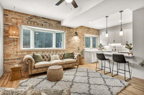 1411 Potter Ave, Milwaukee WI 53207-2115 exterior