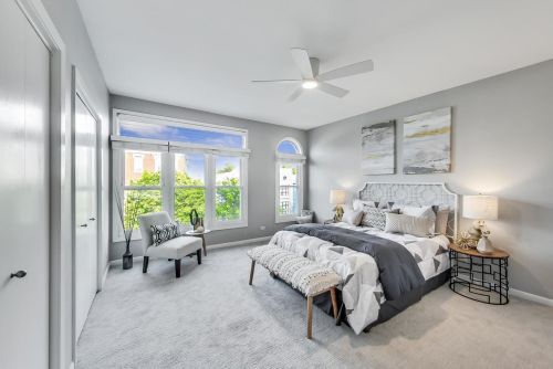 1312 Damen Ave, Chicago IL 60647-5507 exterior