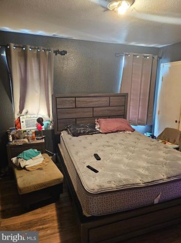 4519 Hicks St, Philadelphia PA 19145-1513 exterior