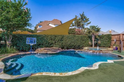 4617 Windsor Rdg Dr, Irving TX 75038-6313 exterior