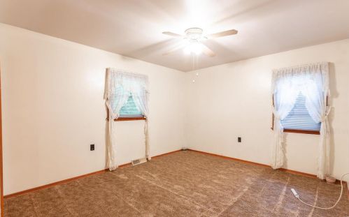 505 Crestview St, Cuba MO 65453-1970 exterior