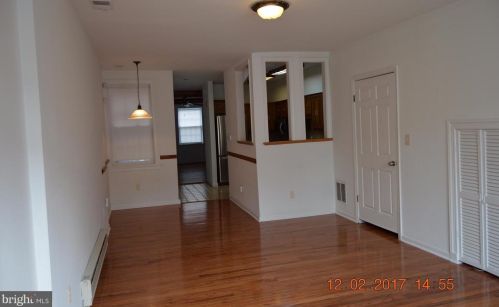 107 15th St, Washington DC  20003-1744 exterior