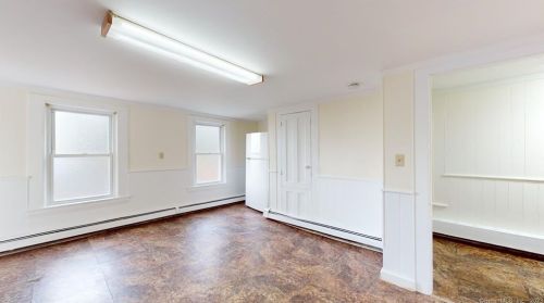 226 Farmington Ave, New Britain CT 06053-2932 exterior