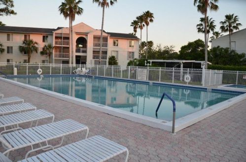 2508 Anchorage Cv, Fort Pierce FL 34952-6235 exterior