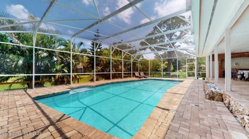 2130 Tropical Trl, Merritt Island FL 32952-4047 exterior