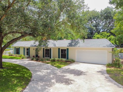 2542 Lake Ellen Cir, Tampa, FL 33618-3246