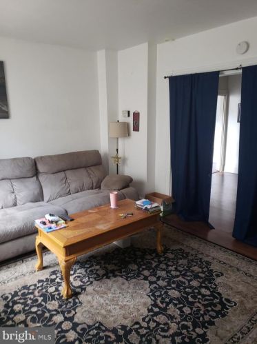 56 Chester St, Lancaster, PA 17602-3645